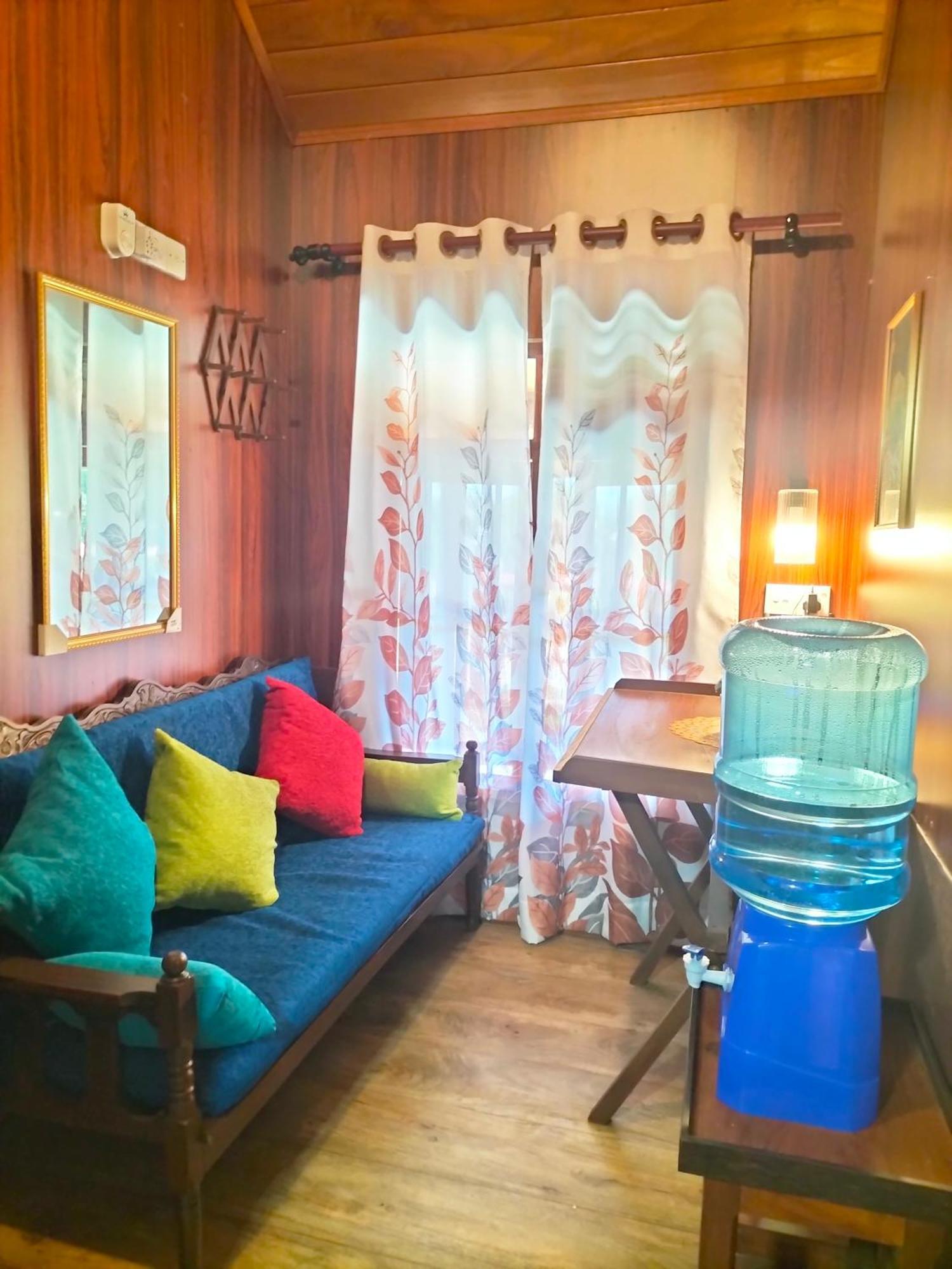 הוילה דיקוולה Blue Ocean Tree House Hiriketiya מראה חיצוני תמונה