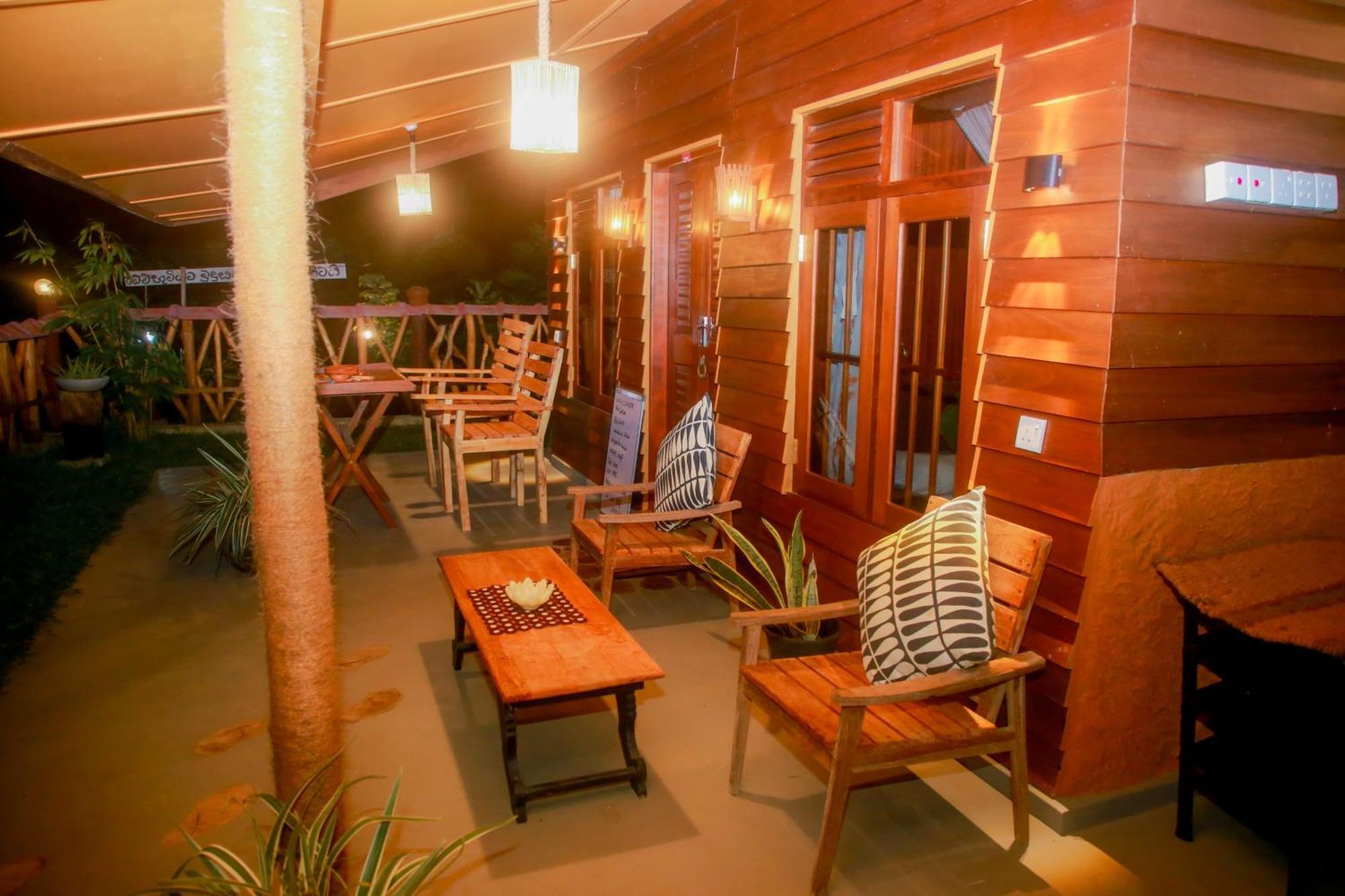 הוילה דיקוולה Blue Ocean Tree House Hiriketiya מראה חיצוני תמונה
